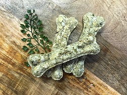 Kauknochen mit Spinat